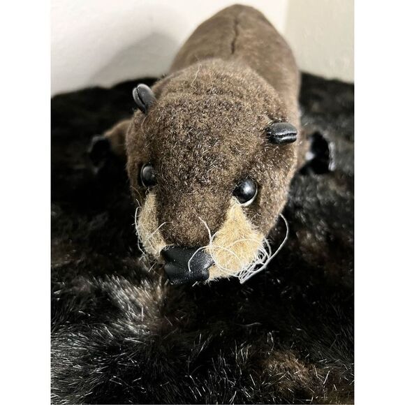 Folkmanis River Otter Plush Hand Puppet w Movable Mouth - Picture 4 of 4